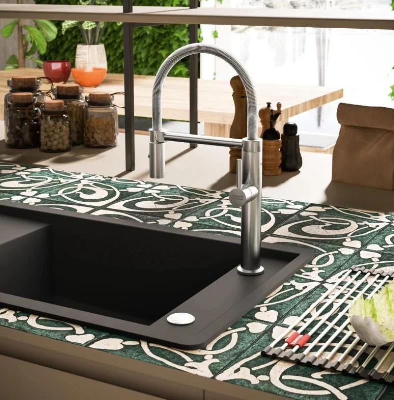 Franke Pescara Semi Pro L Кухненски смесител с гъвкав чучур, неръждаема стомана 115.0472.960