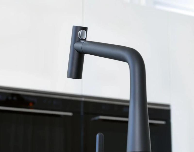 Franke Icon Кухненски смесител черен мат с издърпващ се чучур 115.0625.190