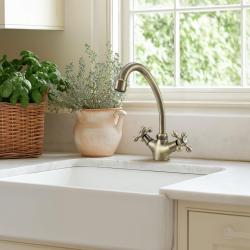 AquaTrimo Vivaldi Носталгичен кухненски смесител, бронз 21VV7067BN