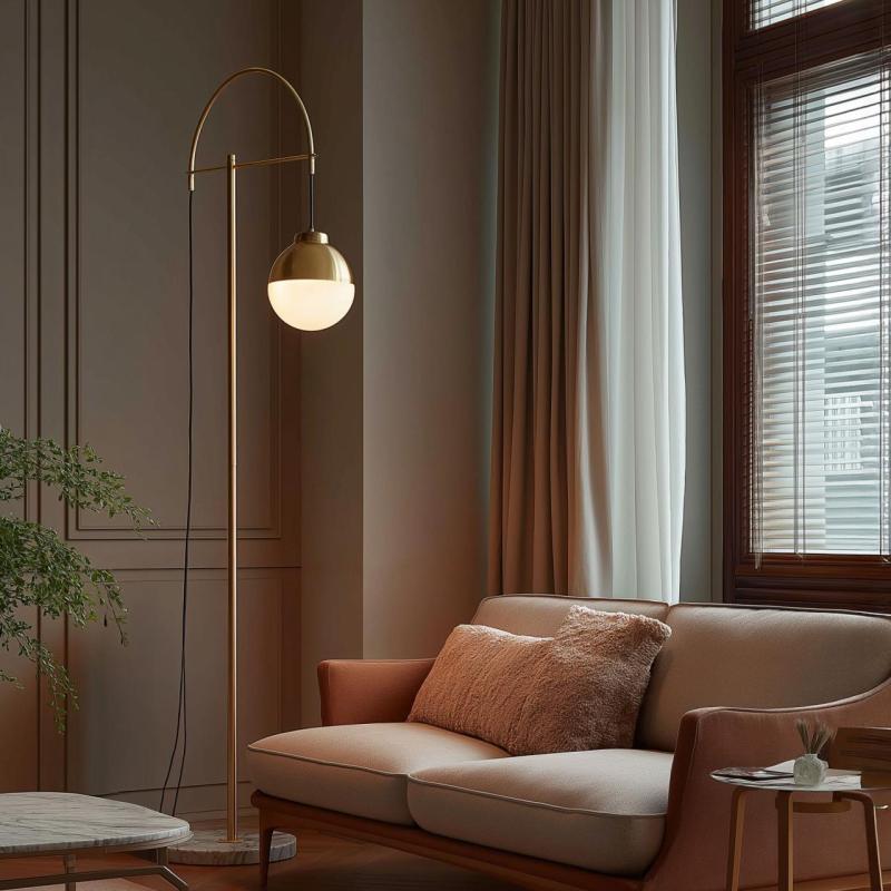 Декоративна месингова златна стояща лампа Abies с черен мраморен основа 7573