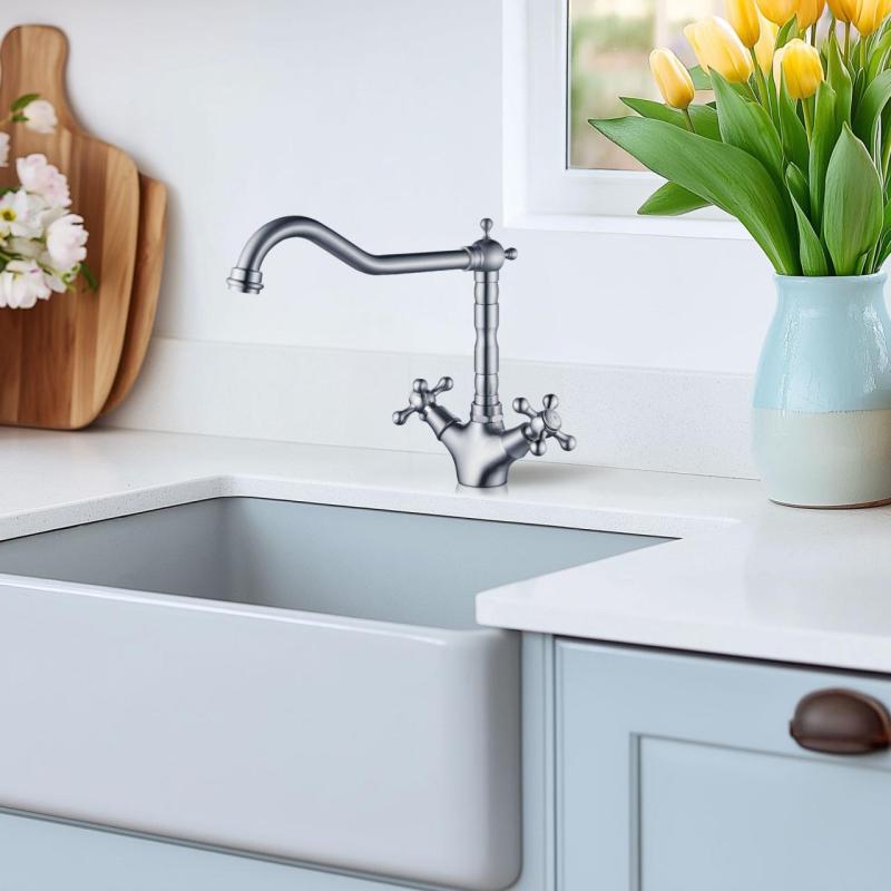 AquaTrimo Windsor Класически кухненски смесител с носталгичен дизайн и винтидж чучур, неръждаема стомана 21WS7531NM