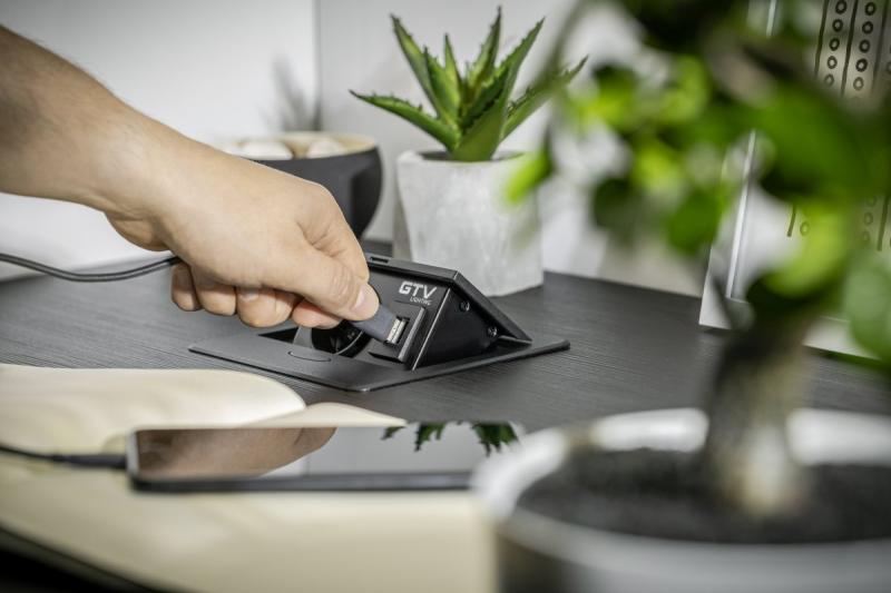 AVARO издърпваща се контактна вилка 1208958672