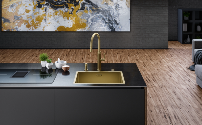 Franke Mythos Masterpiece Кухненски Смесител Злато с J-образен чучур и Изтегляща се Дюза - 115.0711.558