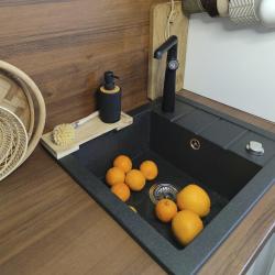 Аквадизайн Съмърсет Гранитна Надеждна Мивка Антрацит с малка Отцедна Част 570 x 495 мм 1208970084