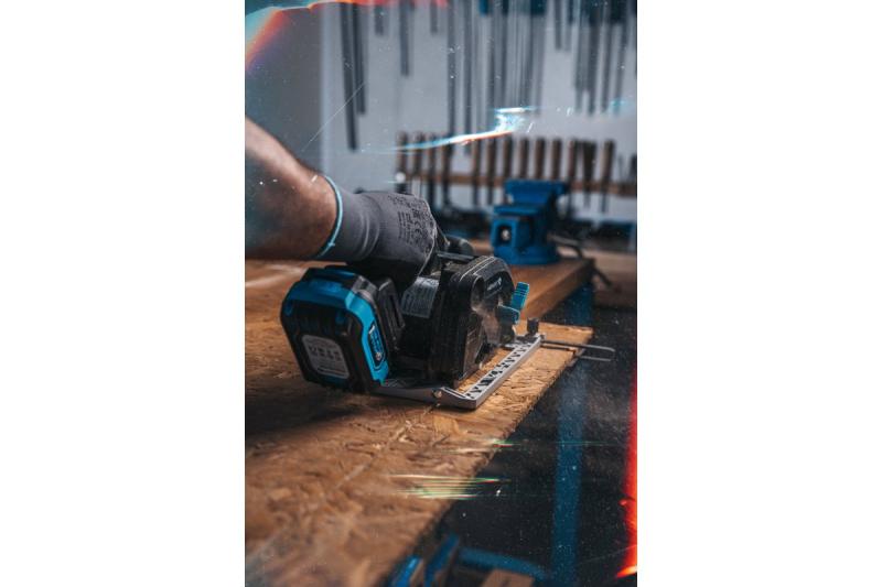 HÖGERT акумулаторен циркуляр, 18V, без батерия, с възможност за свързване към прахосмукачка