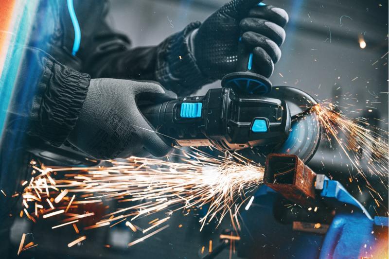 HÖGERT Диск шлайфмашина без кабел с лостов превключвател, 125MM, 18V, комплект с батерия, зарядно устройство, аксесоари.