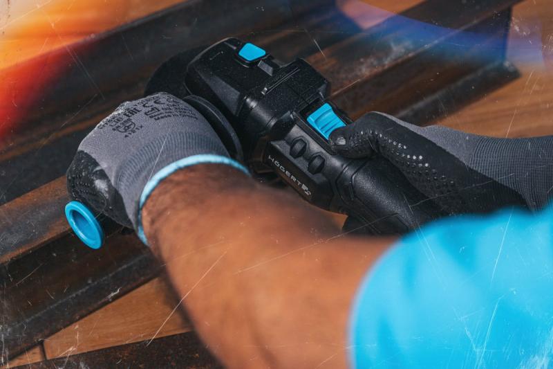 HÖGERT Диск шлайфмашина без кабел с лостов превключвател, 125MM, 18V, комплект с батерия, зарядно устройство, аксесоари.