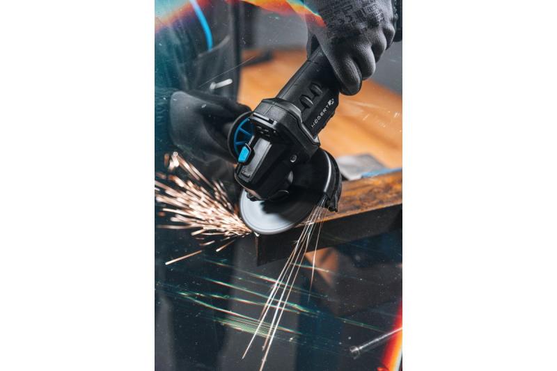 HÖGERT Двуканална ъглошлайф машина с paddle-превключвател, 125MM, 18V - Комплект (батерия, зарядно устройство, аксесоари)