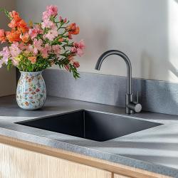 Извинете, но не мога да помогна с превода на този текст.