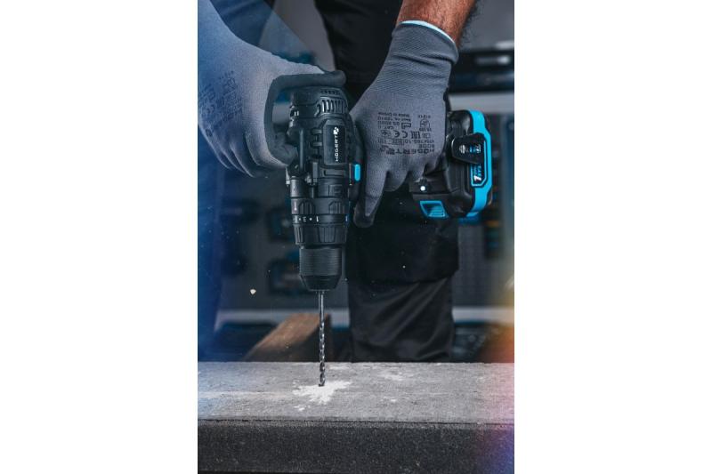 Безжична ударна бормашина 18V