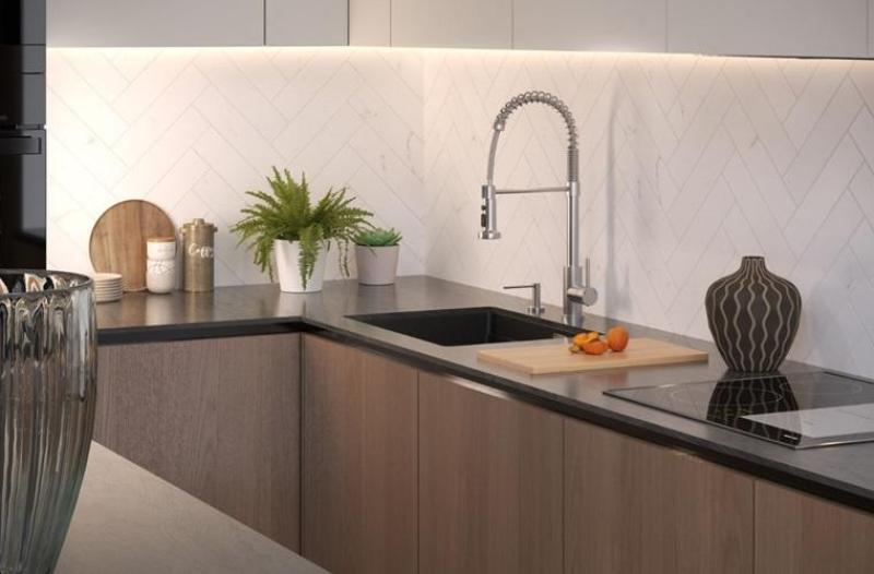 Quadri Redwick кухненски смесител от неръждаема стомана с полу-гъвкав изход и душ с 2 вида струи плюс функция за спиране на водата 1208971411