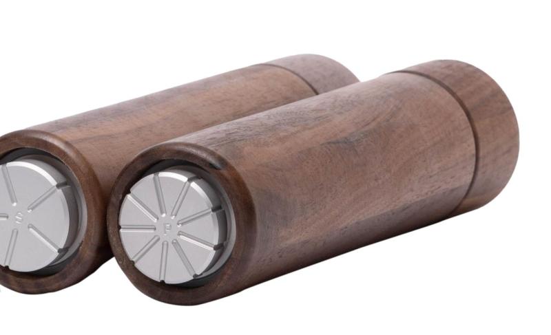 Woodsea Upside Down Орех - Орехова дървена солница Ø5.4x22.5 см 1208971593