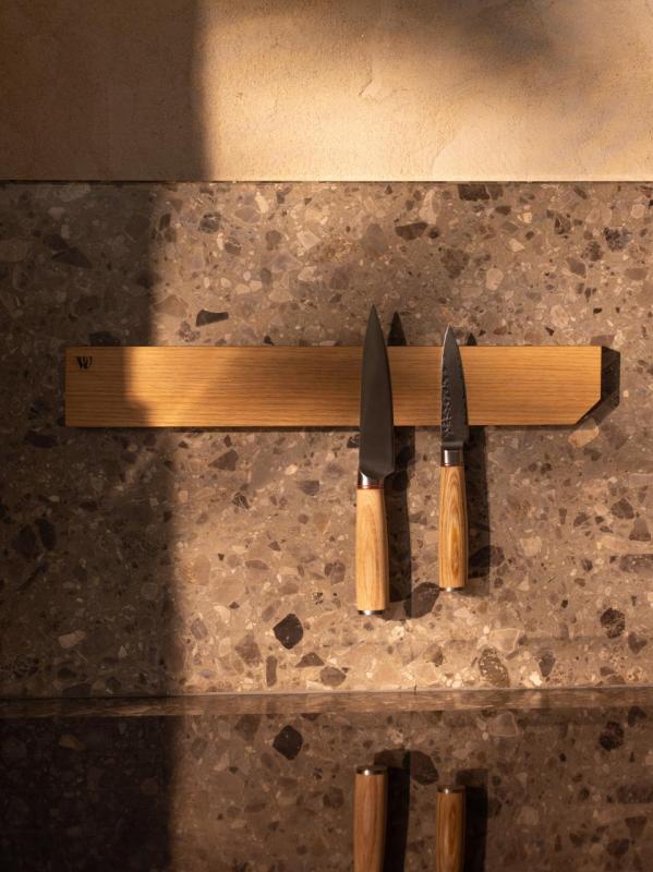 Woodsea Hold My Knife - Стенна държачка за ножове от дъб 40x6 см 1208971598