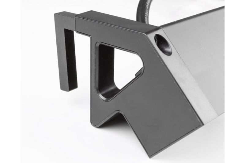 Баско мебелен контакт, 3 x контакт със заземяване, USB A+C, 1.5m кабел, черен с монтаж