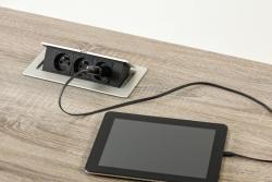 SOFT изтеглящ се контактен блок, захранващ кабел 1,5 м