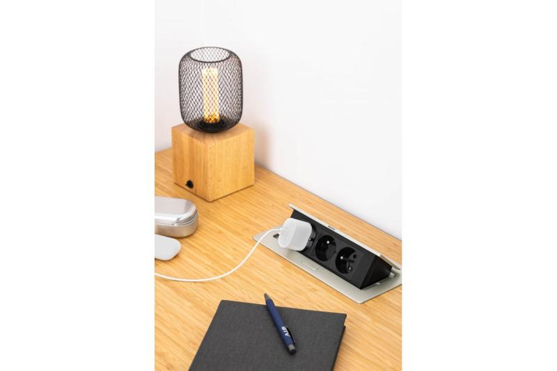 SOFT изтеглящ се контактен блок, захранващ кабел 1,5 м