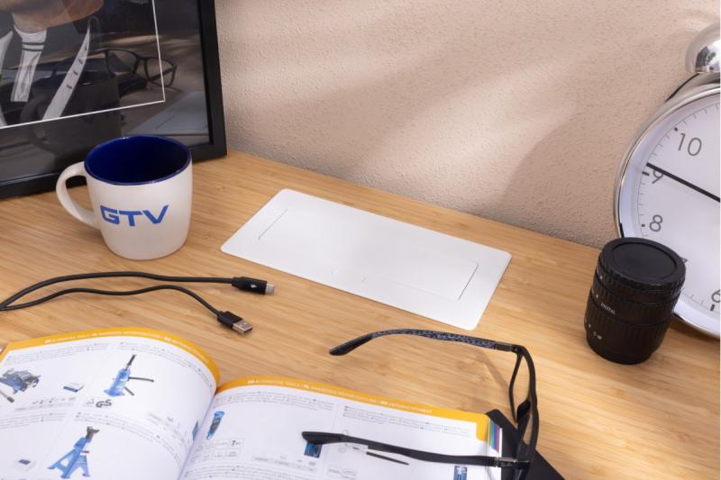 MULTISOFT мебелен контакт 2x контакт с заземяване, USB A+C, RJ45, захранващ кабел с щепсел, бял