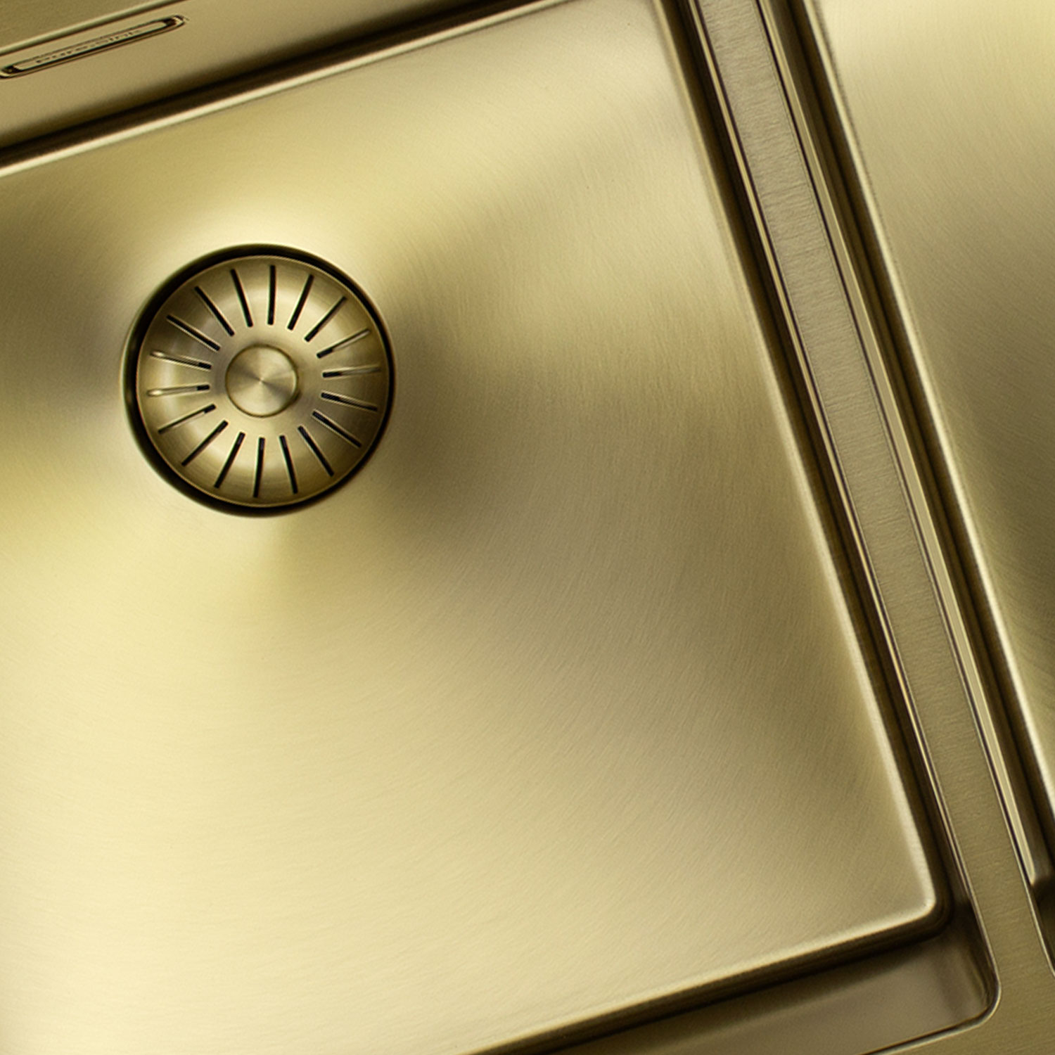 Невидимата Сила на PVD-Покритието: Защо То Наистина Прави Разлика в Модерните Кухни