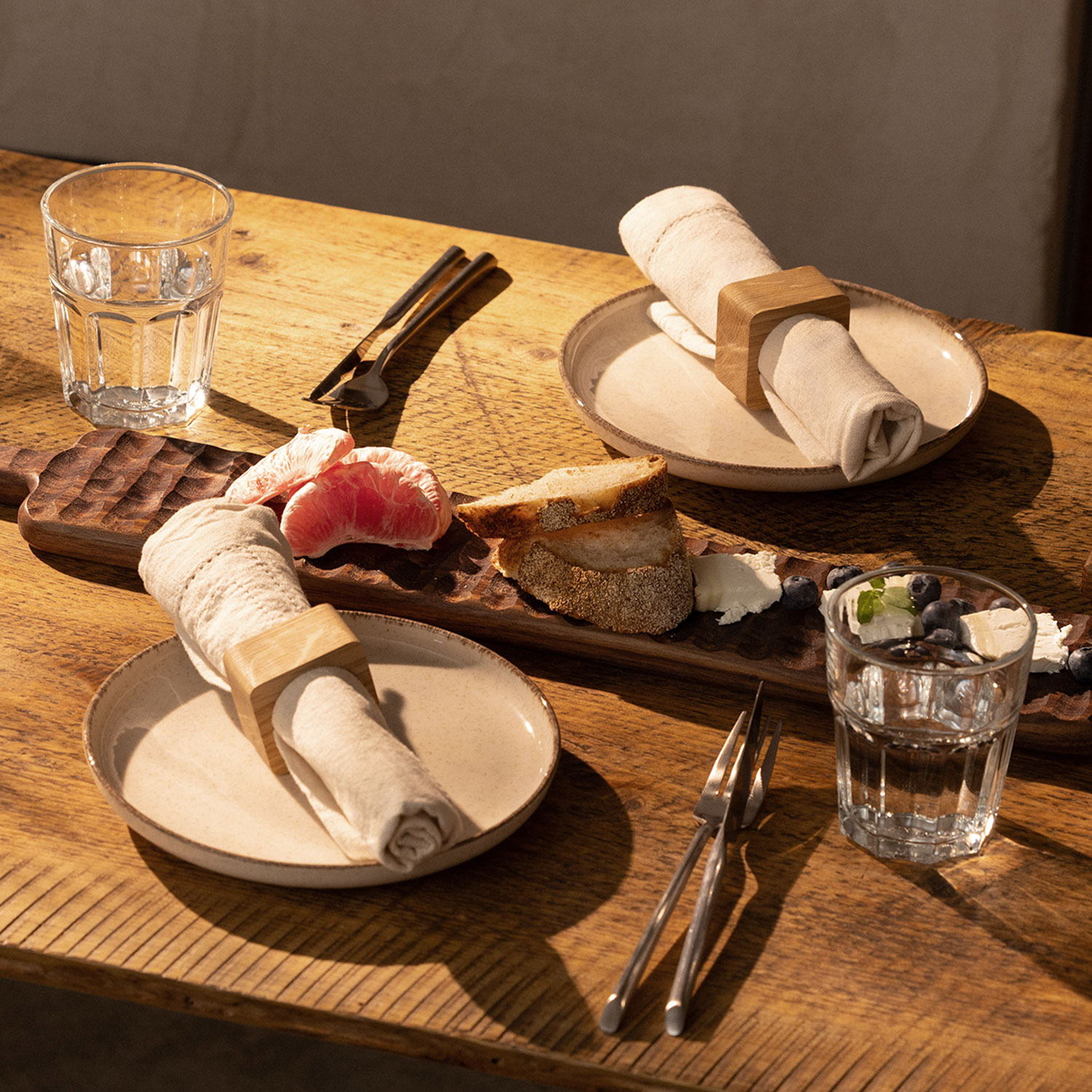 От подготовката до партито: 8 кухненски аксесоара, които наистина улесняват готвенето по празниците